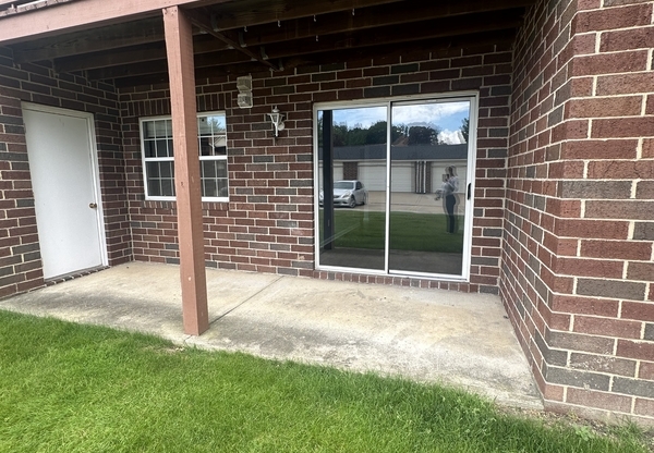 1150 TOLLIS PKWY