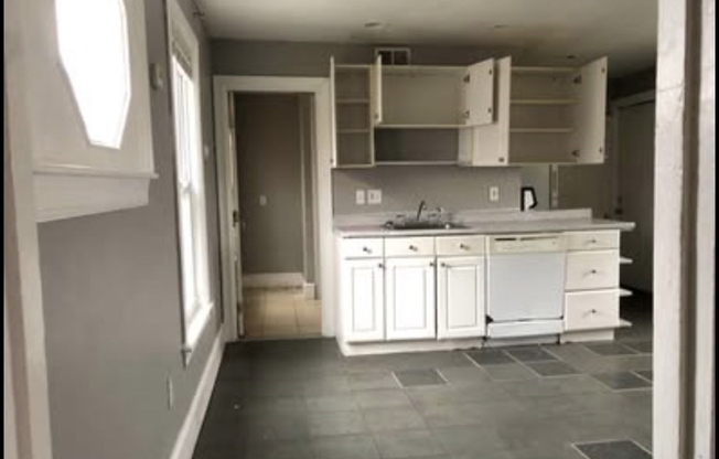 25 PORTER ST