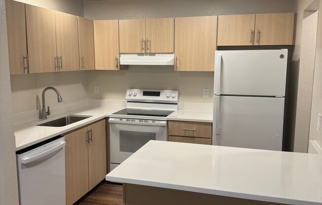 2 beds, 2 baths, 898 sqft, $1,746, Unit 1104