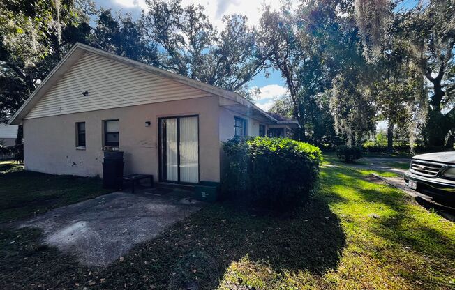 2 beds, 2 baths, $1,600