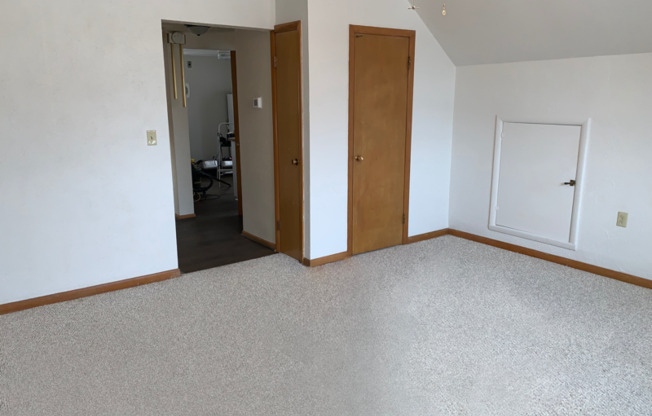 2395 S 92 ST