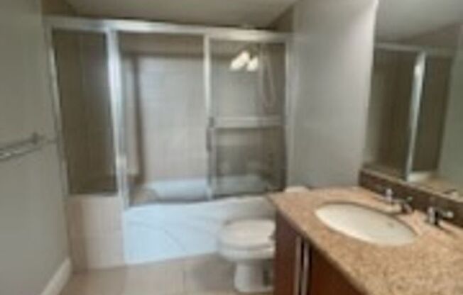 1 bed, 1.5 baths, $2,300, Unit # 521