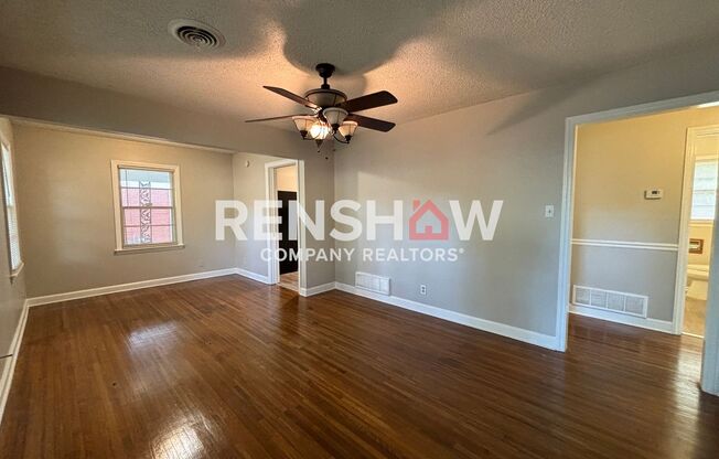 Renovated Home For Rent In East Memphis - Move In Ready