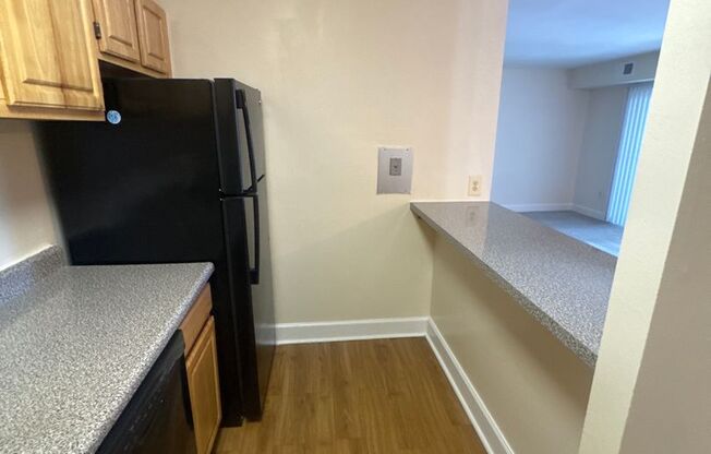 3 beds, 2 baths, 1,300 sqft, $2,300, Unit 3412 #203