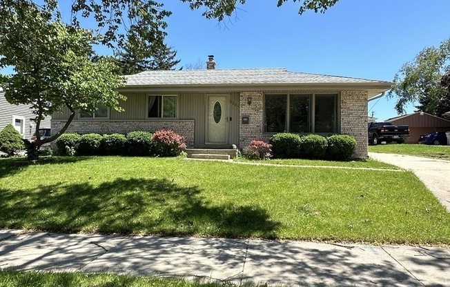 5304 S 14 ST