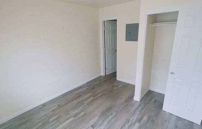 1 bed, 1 bath, $990, Unit 166