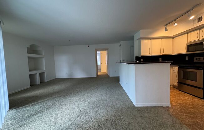 Metrowest 2BR/2BA Condo – Ground Floor Convenience!