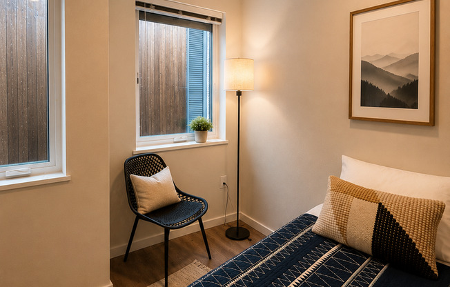 Studio, 1 bath, 175 sqft, $1,095, Unit 423
