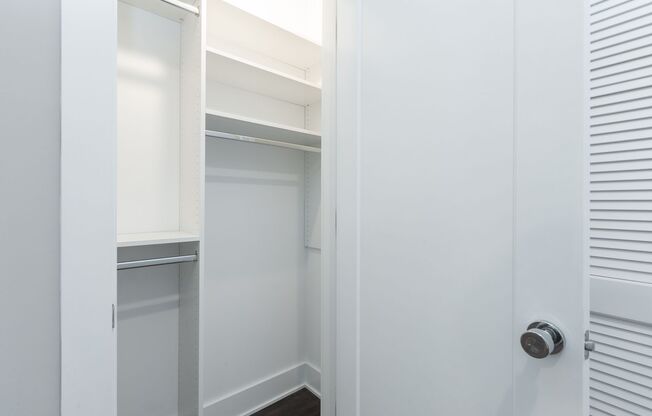 1 bed, 1 bath, 750 sqft, $1,400, Unit 205