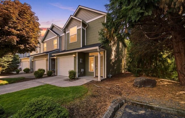 Spacious Vancouver Home In Convenient Salmon Creek Location!