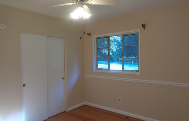 3 beds, 2 baths, $1,700