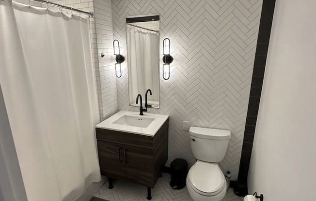 21 India Street 404N