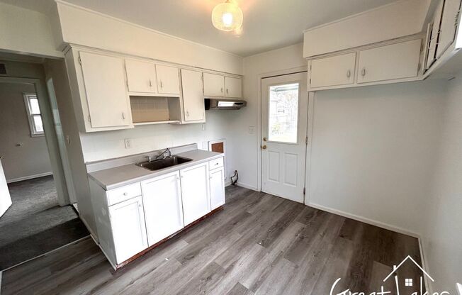 $200 OFF FIRST MONTH'S RENT - Beautiful 2 Bedroom 1 Bathroom now available for rent