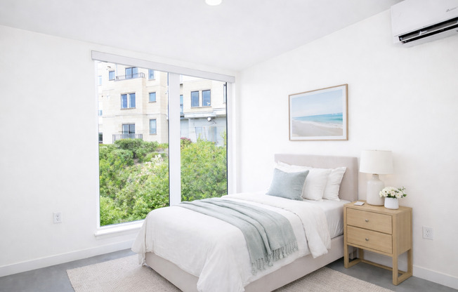 2 beds, 1 bath, 830 sqft, $2,672, Unit 402