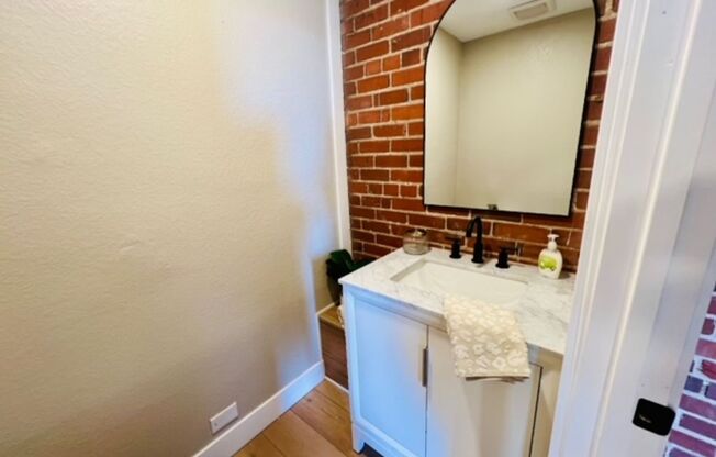 Luxury Downtown Englewood Apartment available!