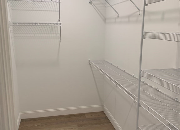 Studio, 1 bath, $1,650, Unit 307