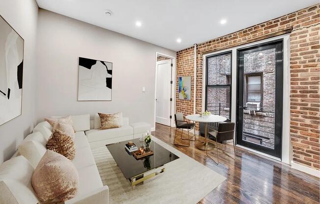 2 beds, 1 bath, $5,495, Unit 2C