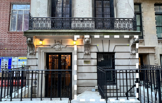 55 E 73 ST