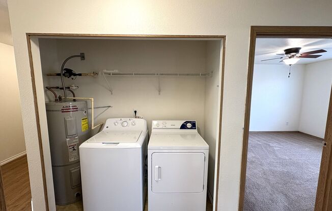 3 beds, 2 baths, 1,193 sqft, $1,900, Unit 354-3006