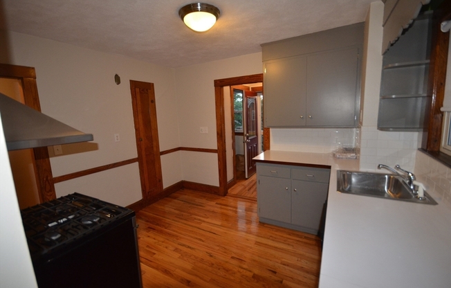 77 WALK HL ST