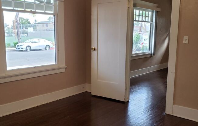 2 beds, 1 bath, $2,950