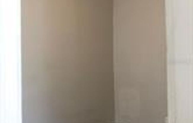 1 bed, 1 bath, $1,200