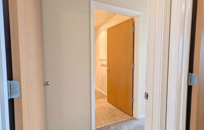 2 beds, 2 baths, 994 sqft, $1,475, Unit E101