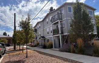 8th St., 1419 NW - 01419-08TH