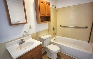 Studio, 1 bath, 500 sqft, $895, Unit 01