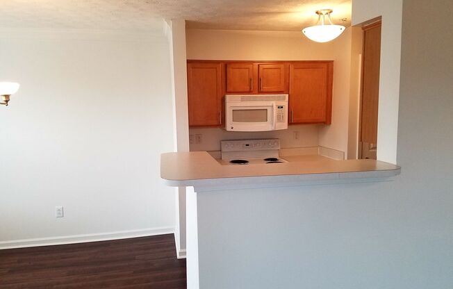 2 beds, 2 baths, 1,033 sqft, $1,609, Unit 29-29104