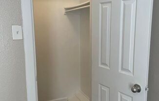1 bed, 1 bath, 448 sqft, $1,100, Unit 239