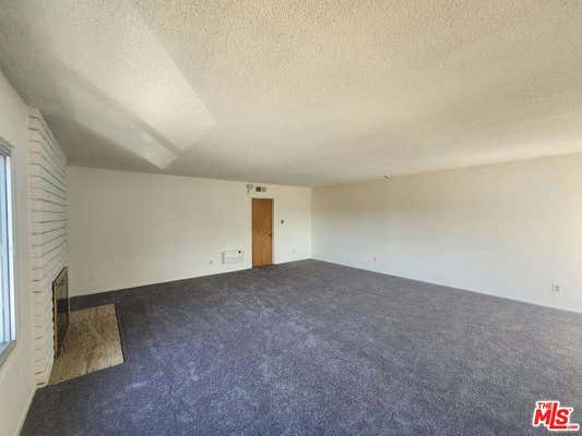 1 bed, 1 bath, 1,050 sqft, $1,800, Unit 3