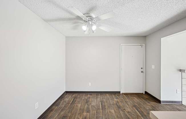 Greensview in Aurora CO Colonial Dining Room