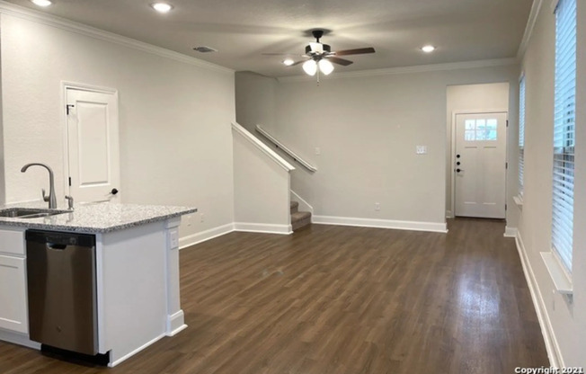 2222 Sandlewood Cove