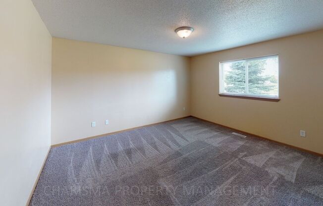 2 beds, 1 bath, 898 sqft, $1,025, Unit 7003 W. 56th Street #8