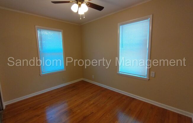 3 beds, 1 bath, $1,150