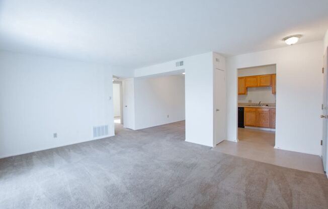 Full Carpeted Atrium at Waterstone Place Apartments, Indianapolis