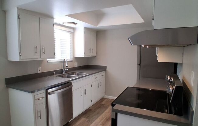 3319 E. Fairmont Ave.
