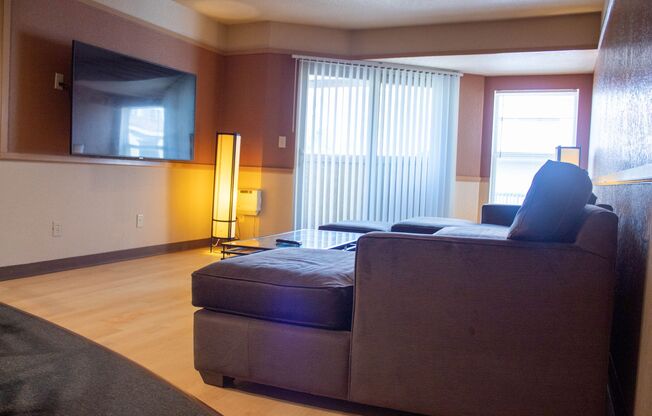 207 S Fifth