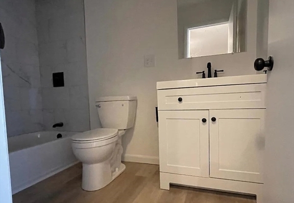 1 bed, 1 bath, 650 sqft, $1,950, Unit 23