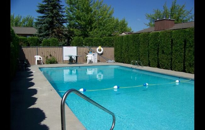 $1,075 / 2br - ►► Valley 2Bd 1Ba Apt with POOL! #3030 ◄◄ (Spokane Valley)