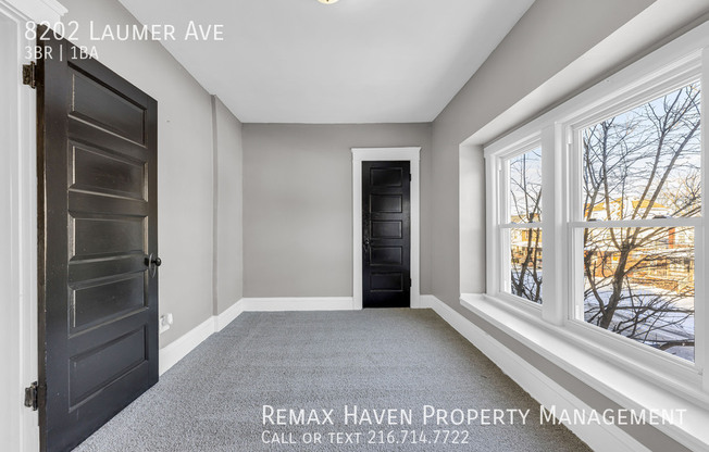 8202 LAUMER AVE