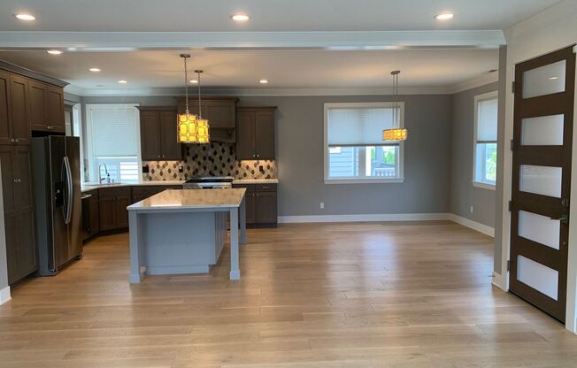 Montavilla Four Bedrooms, Four Bathrooms Home on Corner Lot, Ready To Lease!