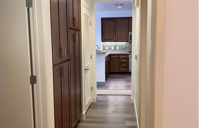 2 beds, 2 baths, 1,050 sqft, $3,100