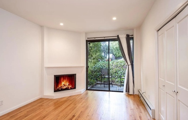 555 SEAVER DR