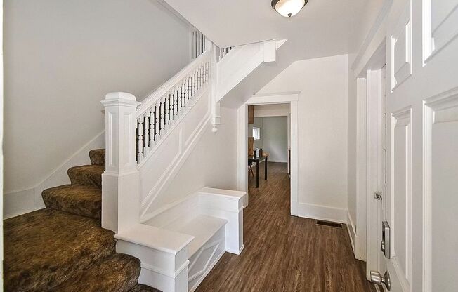 Inviting 4 Bed, 2 Bath in GU District! (GU Off-Campus Housing - Preleasing for June 2026)