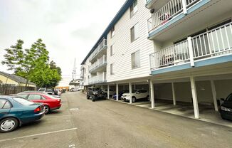 9100 Roosevelt Apartments