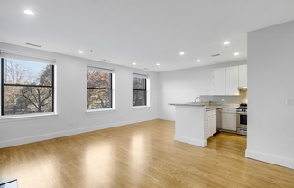 140 BOYLSTON ST
