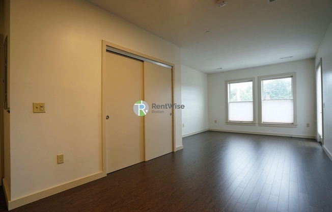 2 beds, 2 baths, 1,000 sqft, $4,220, Unit 301
