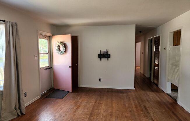 3 beds, 1 bath, $1,695